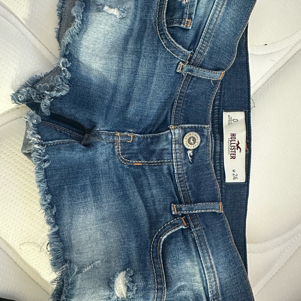 Size 24 hollister shorts